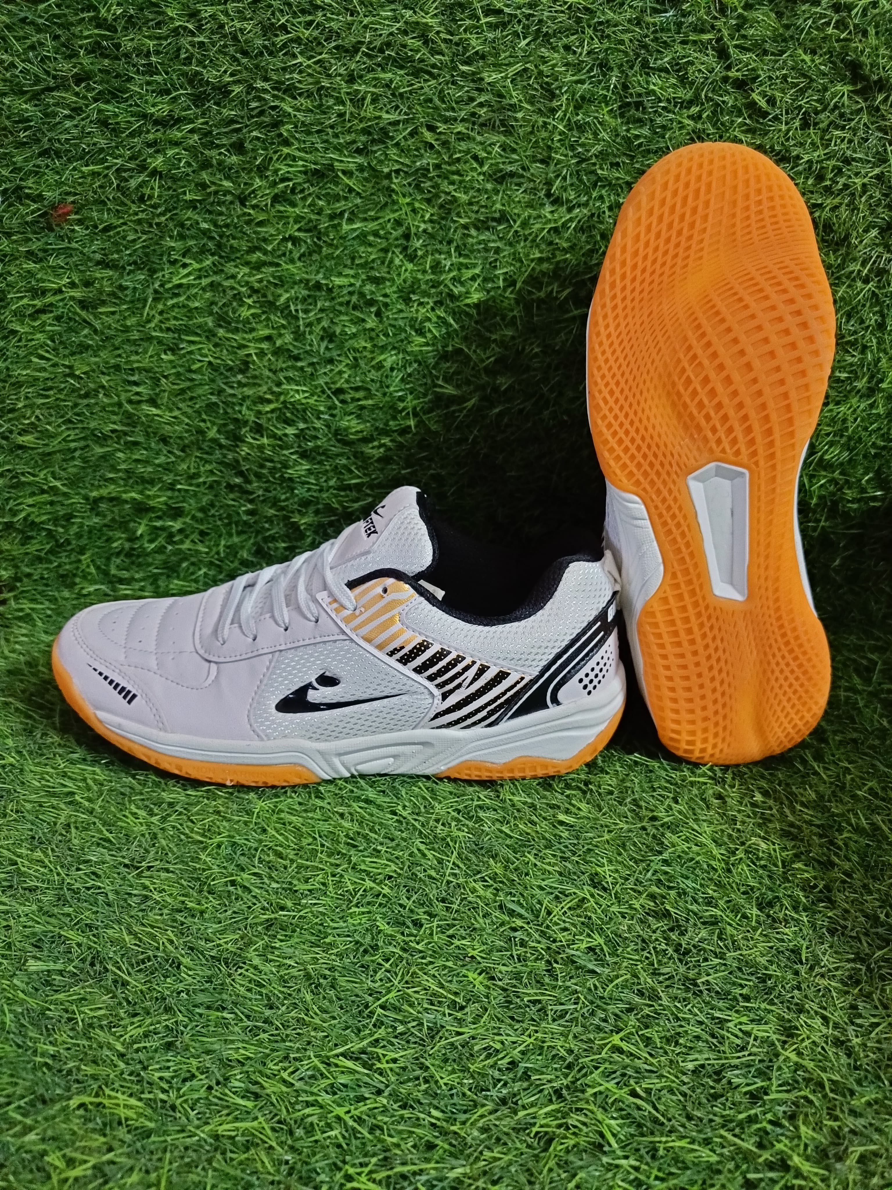 Graftex badminton shoes